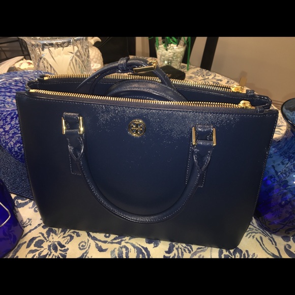 ROBINSON MINI DOUBLE ZIP TOTE IN HUDSON BAY(NAVY) - Picture 3 of 7